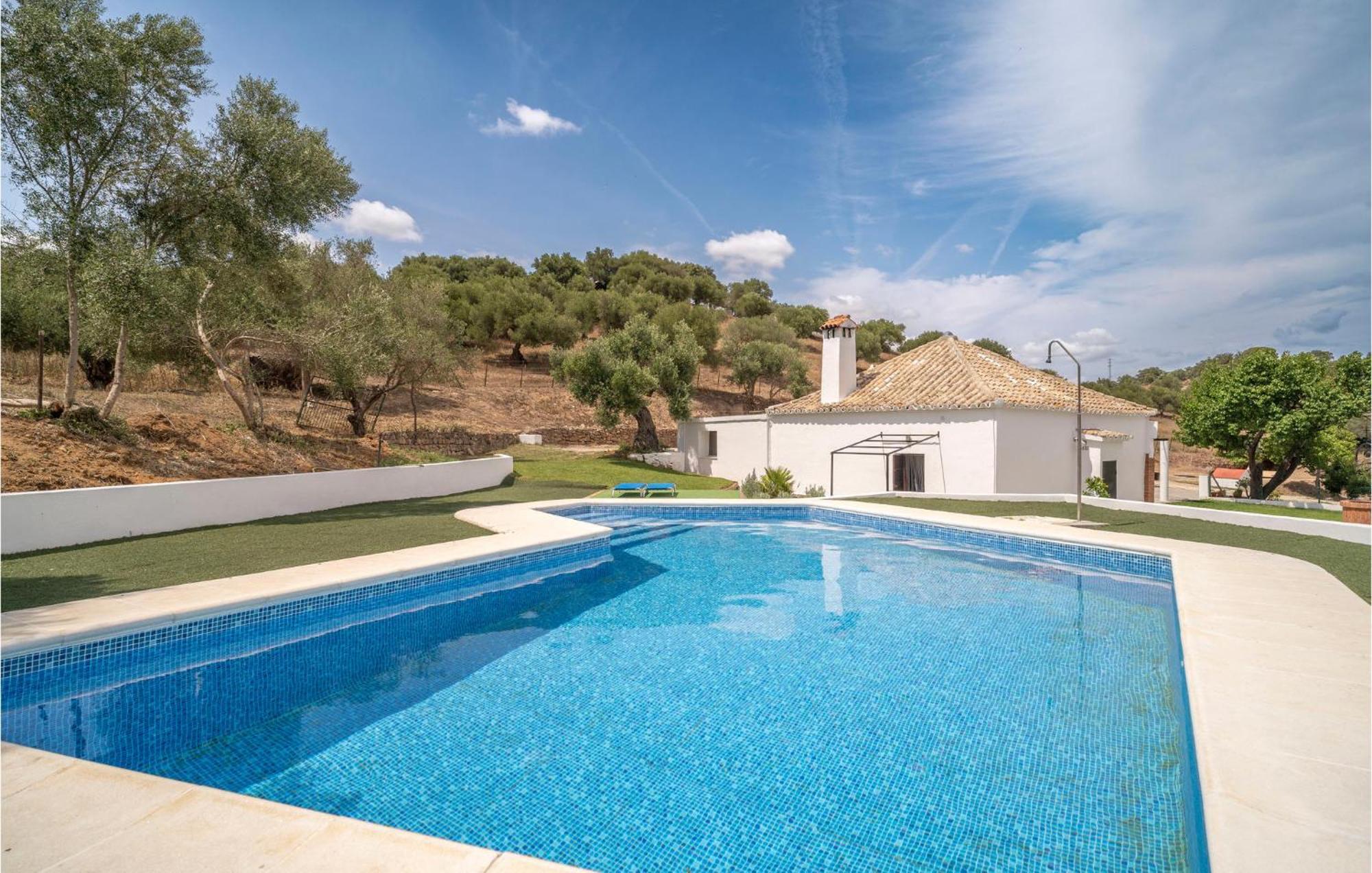 Beautiful Home In Algar With Indoor Swimming Pool エクステリア 写真